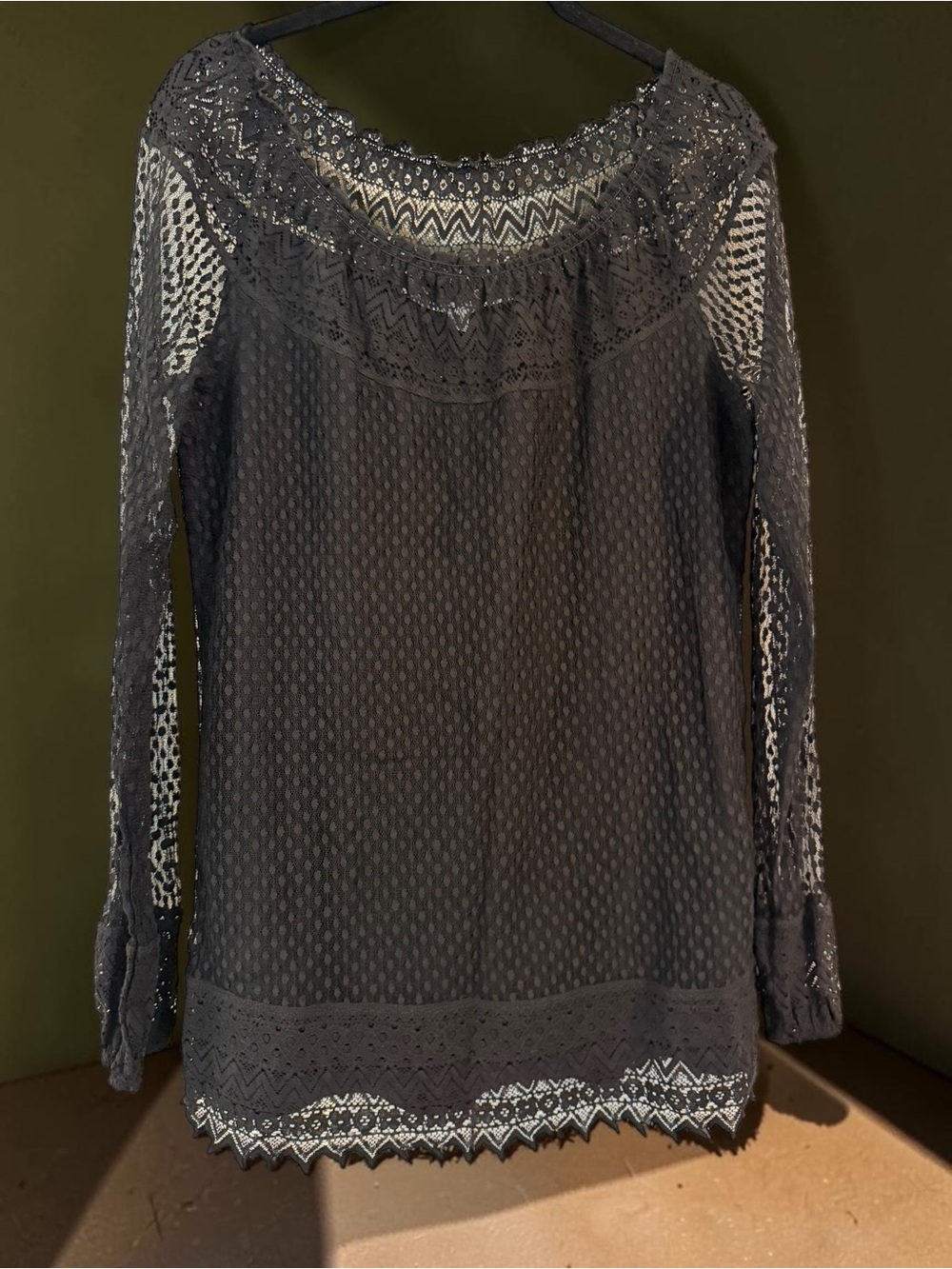 Max Studio Black Sheer Crochet Lace Long Sleeve Top Size S Boho Festival Blouse